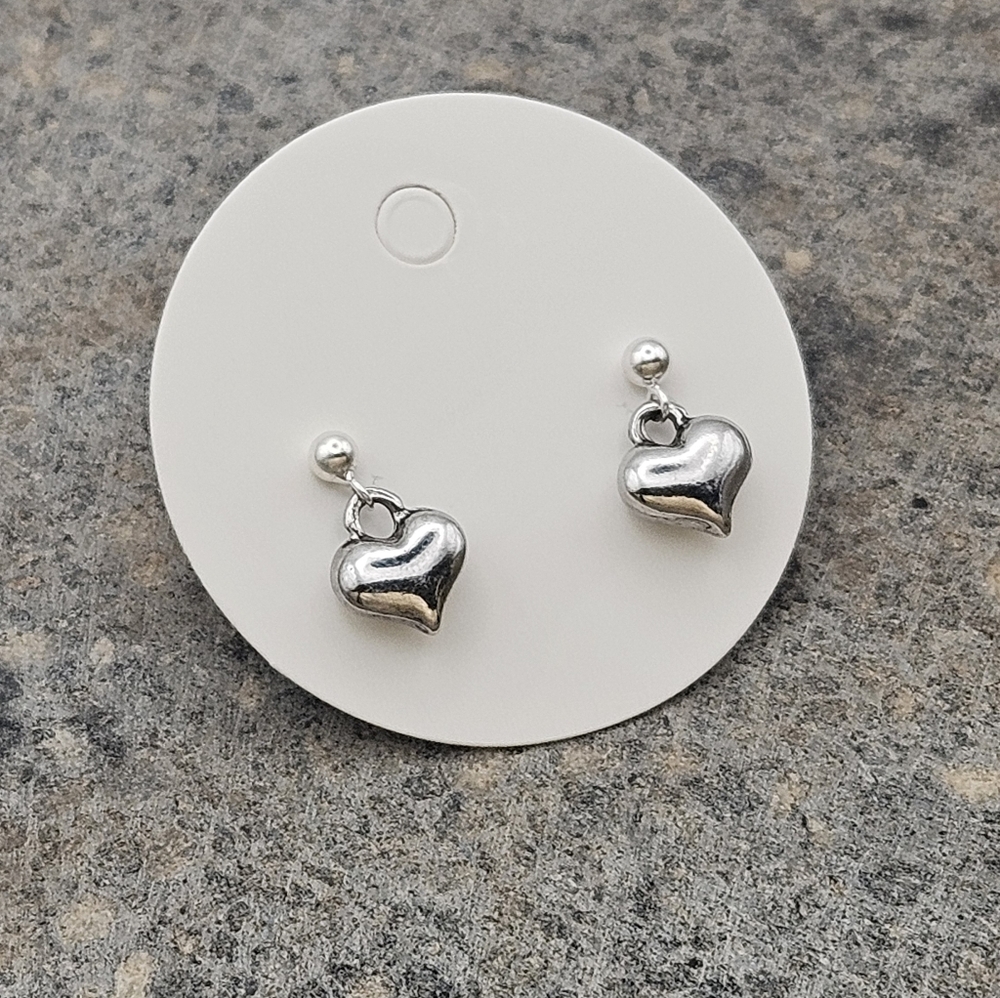 .925 Silver Heart Stud Earrings - Picture 4 of 5